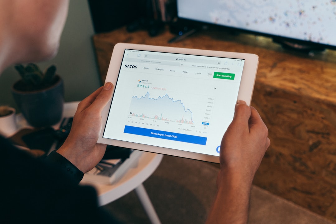 Passive Crypto Income How Referral Bonuses Turn Into Cash - crypto-wallet